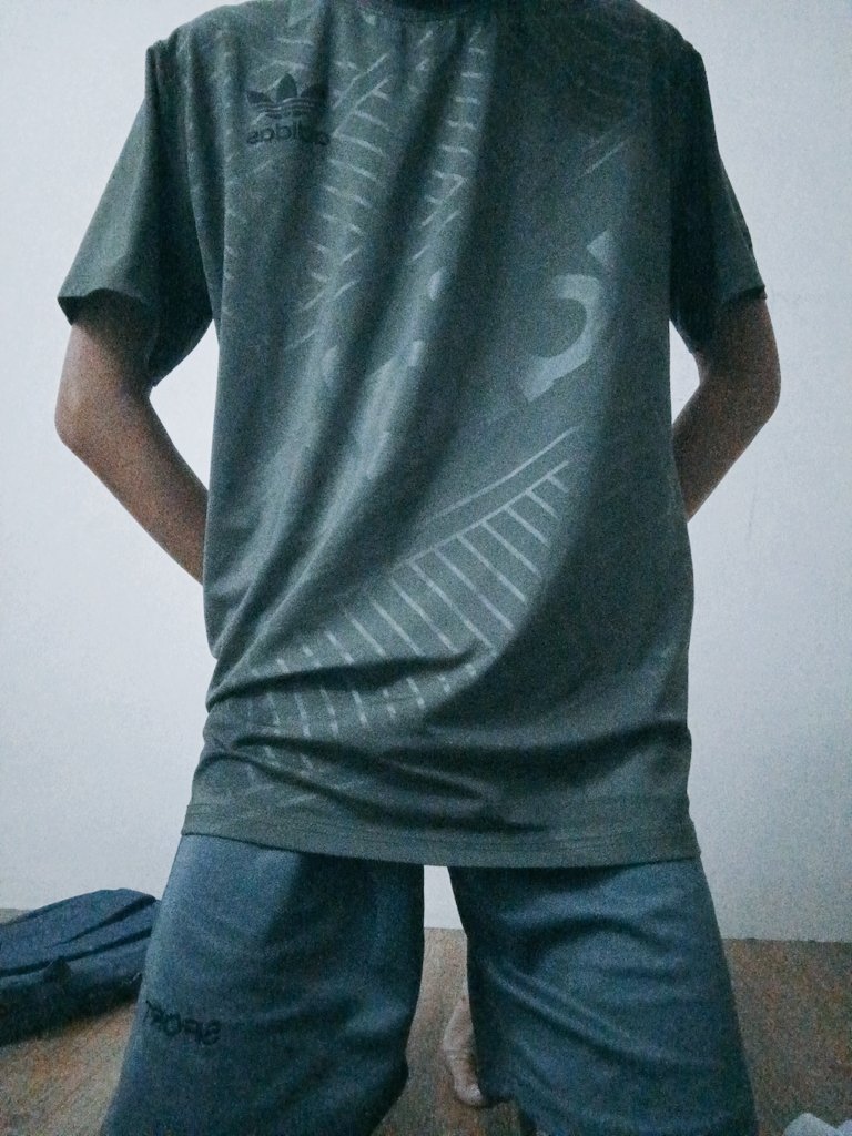 50 点赞 发 全裸版本