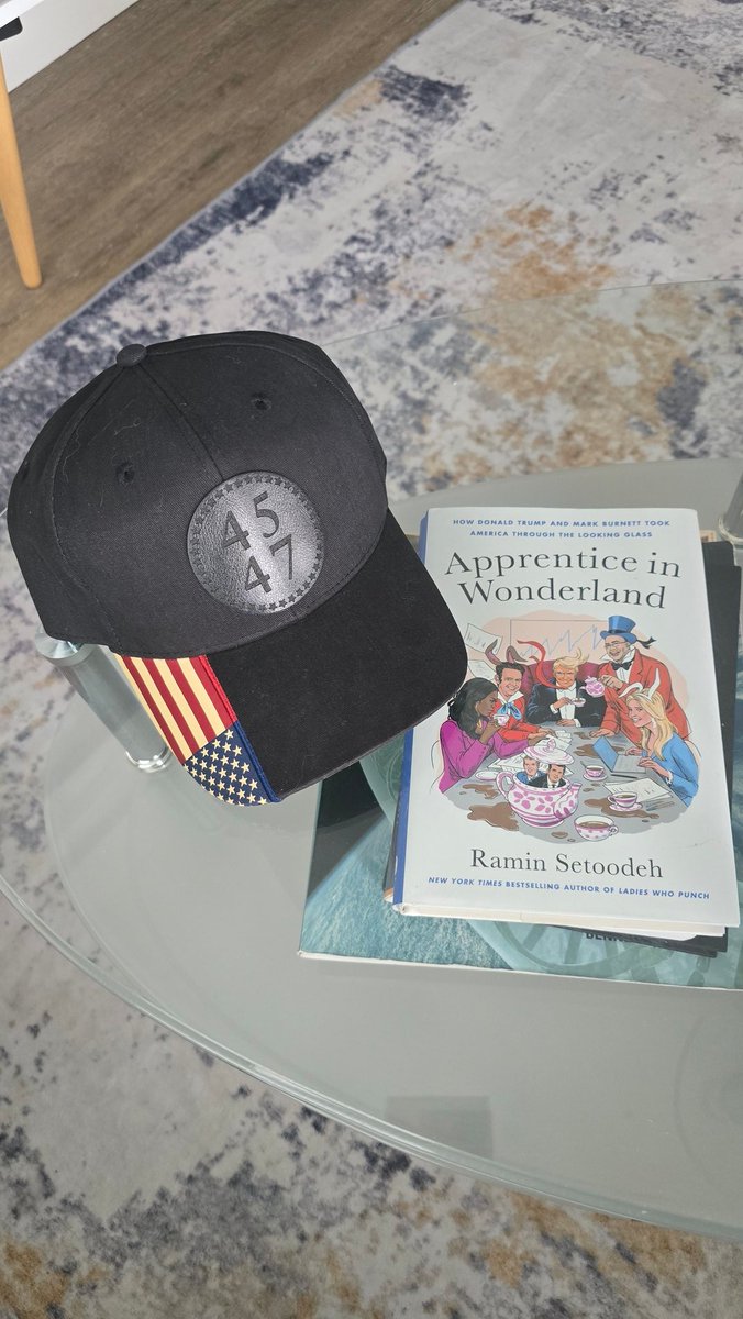 23Danibell's tweet photo. Should I wear this hat from the #Trumpstore
Or save it ?
Asking #Canadians who love freedom first
#51state https://t.co/vFE50djIiT