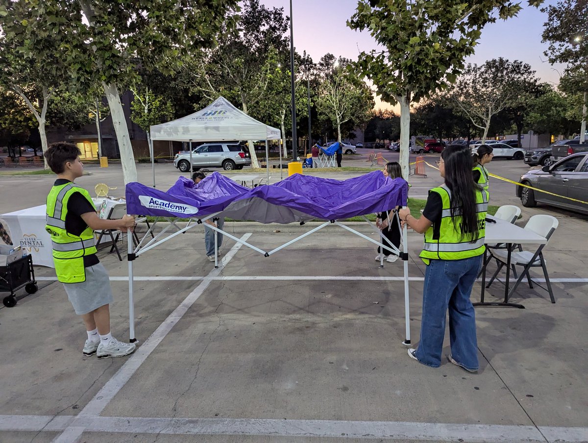 The <a href="/AkinsCSI/">Akins Correctional Services Internship</a> volunteering at the National Night Out Kick off Event.

<a href="/AustinISD/">Austin ISD</a> <a href="/AkinsAISD/">Akins Early College High School</a>