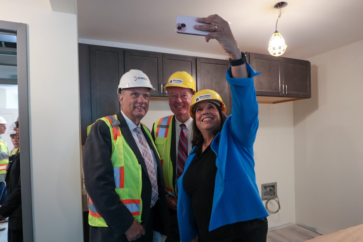 We’re kicking off Phase 2 of construction at the Curtis Apartments! 🛠️🏠

With 150 new apartment units and an Economic Opportunity Center, this project represents our promise of building more housing for everyone across the state!