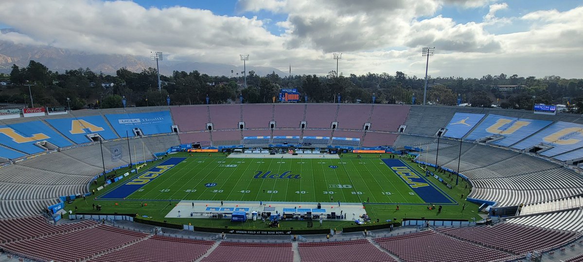 A peaceful morning in Pasadena at the Granddaddy. Penn State at UCLA,  2:30 CST on Touchdown Radio. Gino Torretta, KC Jones, and I have the call. SiriusXM 380/970. The game is also available on the Audacy app or streamed live on YouTube @touchdownradio.