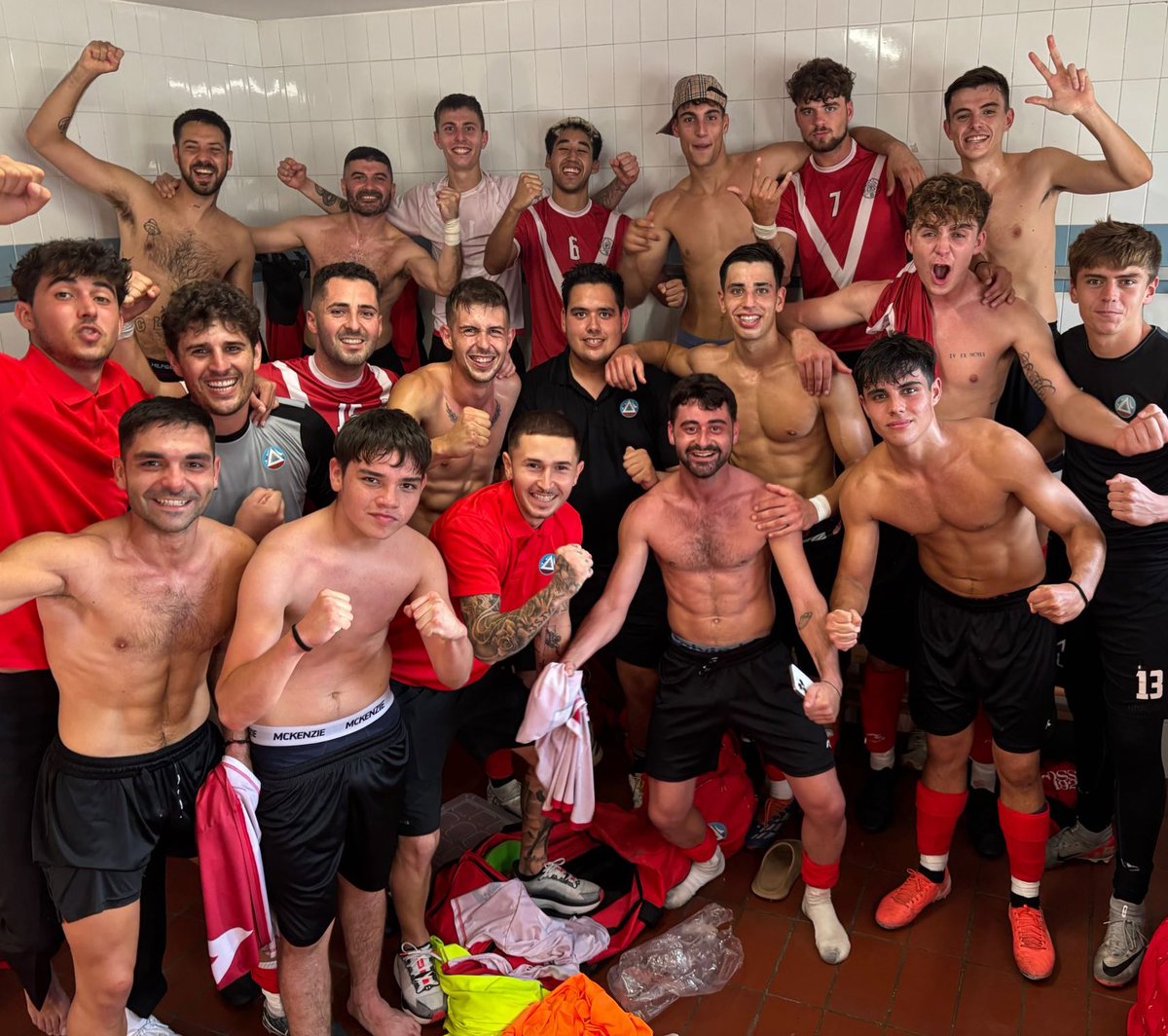 Unió Esportiva Tossa (@uetossa1922) on Twitter photo Bon inici de temporada per al nostre segon equip! 🔝🤩
Victoria fora de casa 1-3 davant del Bescanó B ✨⚽️
Gran compromís i molt bon joc de tot l’equip des del primer minut.
Som-hi, Tossa! 🔴⚪️ Bon inici de temporada per al nostre segon equip! 🔝🤩
Victoria fora de casa 1-3 davant del Bescanó B ✨⚽️
Gran compromís i molt bon joc de tot l’equip des del primer minut.
Som-hi, Tossa! 🔴⚪️