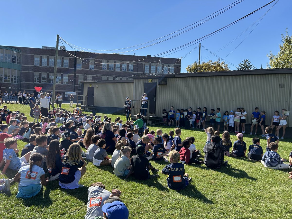 RolphRoadSchool's tweet photo. Yesterday, we had our Terry Fox assembly & school run/walk/roll. Ss shared inspirational quotes from Terry. We are proud to share that we have raised over $14000 for cancer research - thank you to our Rolph Road community! ❤️@tdsb @TerryFoxCanada @Frances_TDSB #terryfoxrun https://t.co/LUev4zPBJ1
