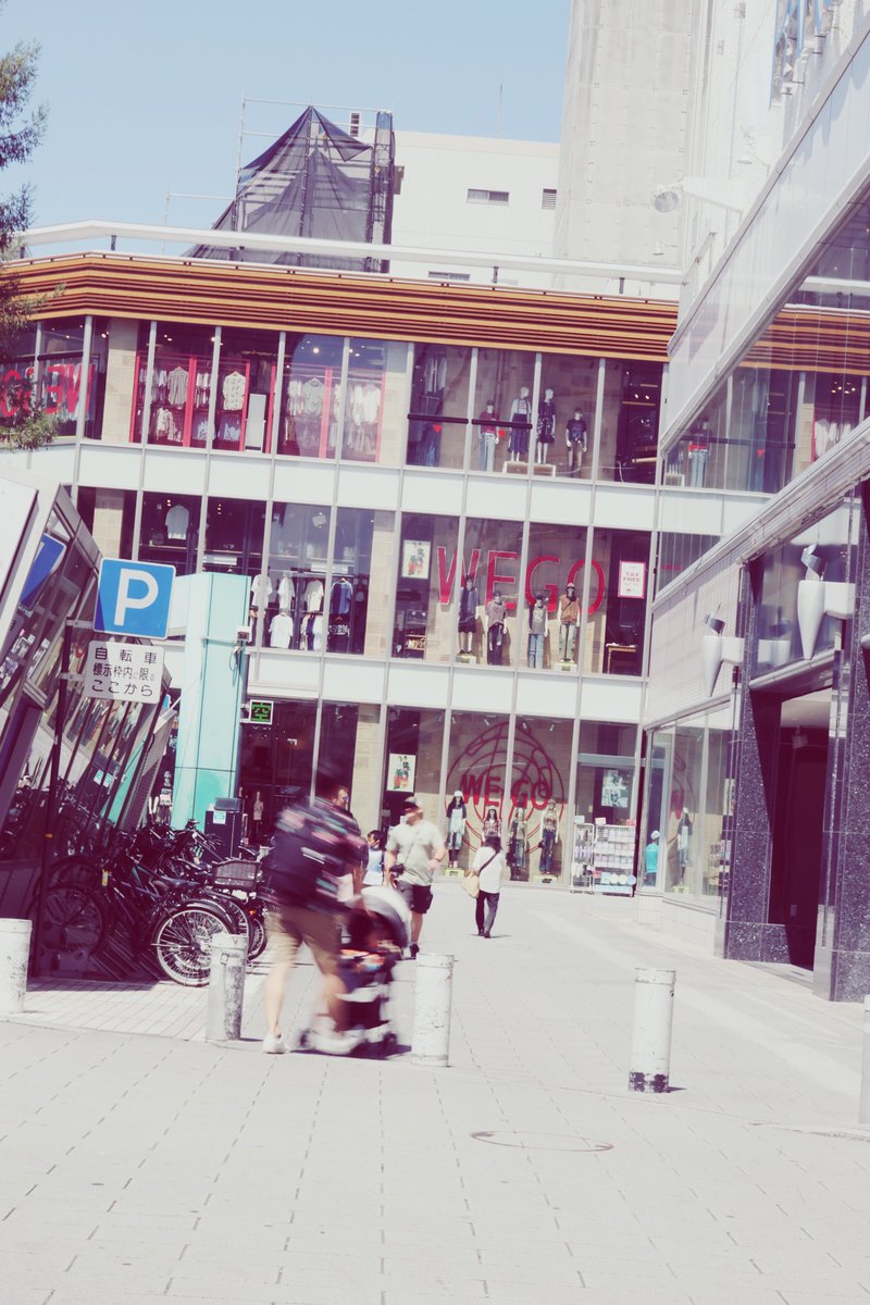 qDnMGL1nipJPGoI's tweet image. Street Photography in Hiroshima.