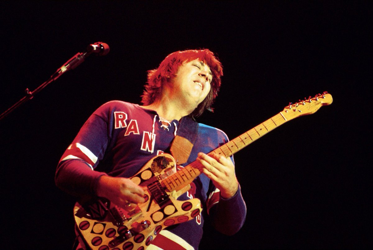 🎸 Underrated Guitar Hero: Terry Kath

1/5 : Roots

Chicago’s Terry Kath was the soul of CTA/Chicago. Self-taught, gritty, Hendrix-blessed. Jimi allegedly said, “Your guitar player is better than me.”