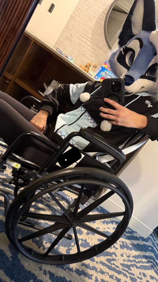 Glitzy_Fox's tweet image. Hey everyone! As many of you know Icey the fox broke a bone fursuiting  a few months ago. We took her to the ER and shes made a full recovery, but without insurance its a hard bill for her to cover without help. Any donations and shares appreciate!! gofund.me/22b8d0acf