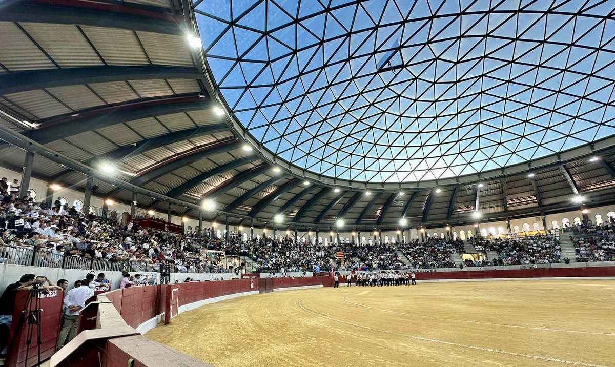 Plaza Toros Alicante tweet media