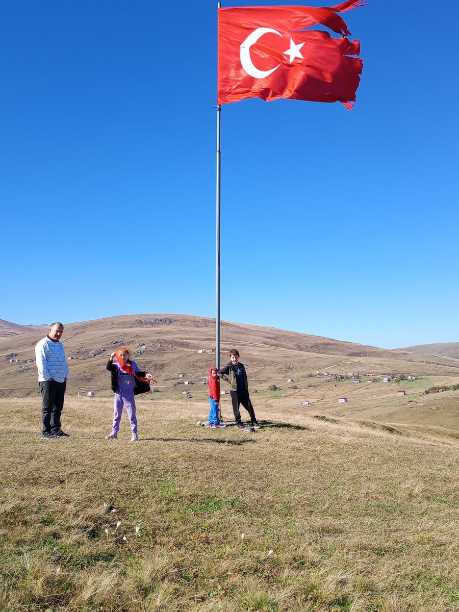 Bu gün Şehitlerimizi  ziyaret ettik.