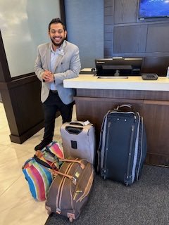 Another couple wrapping up a six day cycling holiday <a href="/Town_of_NOTL/">Town of Niagara-on-the-Lake</a> <a href="/NiagaraFalls/">Niagara Falls Canada</a> <a href="/NiagaraRegion/">Niagara Region</a> <a href="/TownofLincolnON/">Town of Lincoln</a> <a href="/dt_stcatharines/">Downtown St. Catharines</a> <a href="/TownOfFortErie/">townofforterie</a> <a href="/Welland/">City of Welland</a> <a href="/ThoroldON/">City of Thorold</a> #cyclingtour #cyclingholiday #luggagetransfer Lots of bags for two people!!!