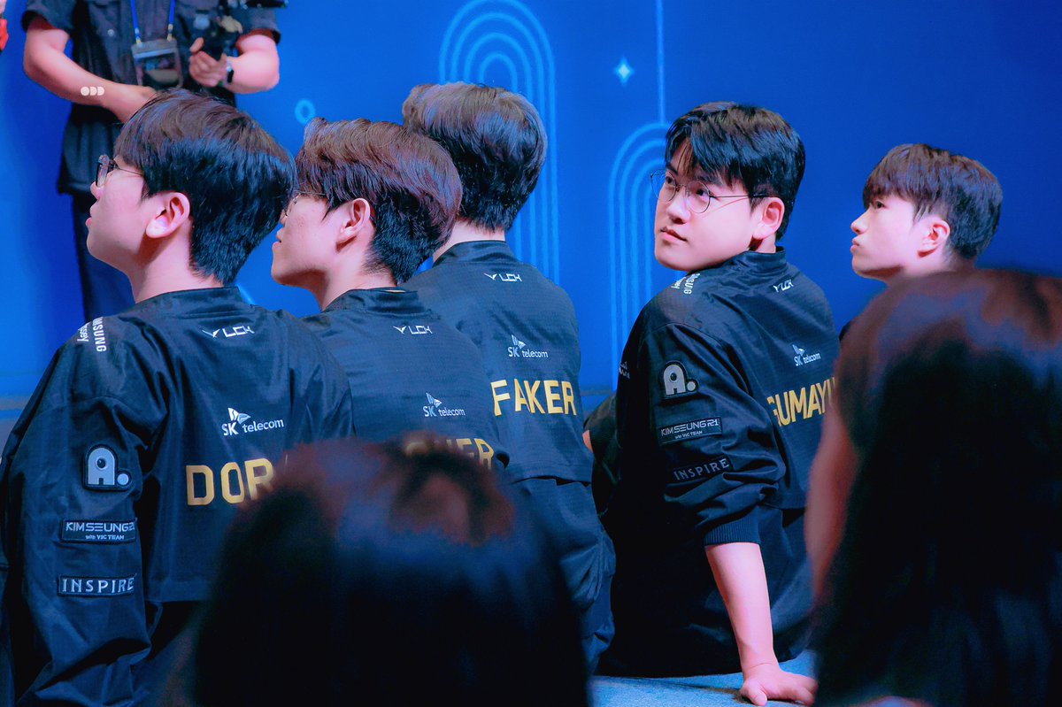 5thodd's tweet photo. 251004 

..?;

#구마유시 #GUMAYUSI https://t.co/kHem93ocdv