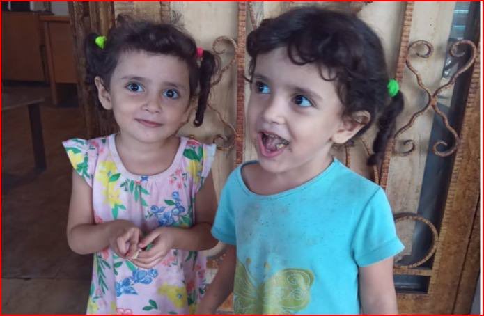 🚨تم العثور على بنتين ضائعتين قرب جامع حمزة – طريق المطار.
الرجاء ممن يعرف ذويهم أو يستطيع المساعدة التواصل فورًا أو الحضور إلى المكان.
الرجاء النشر على أوسع نطاق للمساعدة في إيجاد أهلهم