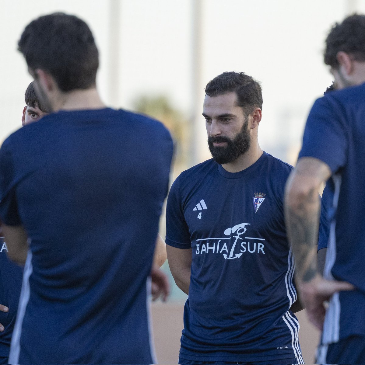 ✅ ¡Primera convocatoria para 𝐊𝐢𝐤𝐨 𝐑𝐚𝐦𝐨𝐬! 

💙 El central podrá debutar este domingo en partido oficial con el #CDSanFernando1940.