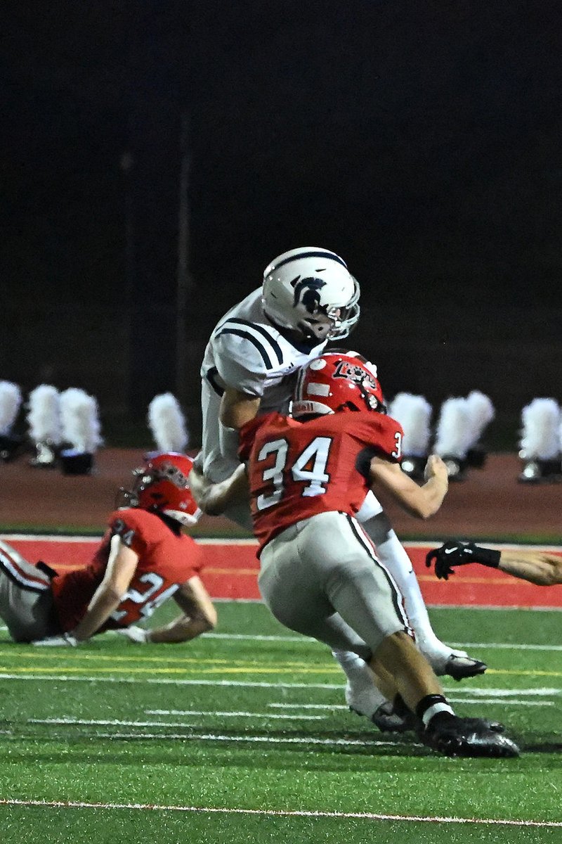 TheLMFootball's tweet photo. "We have simply focused on getting better every week, we knew we had a gauntlet of a schedule, but we want the kids to believe that we are our biggest opponent and if we keep getting better, the wins will take care of themselves." - Coach Orr https://t.co/EuYzO44pYB