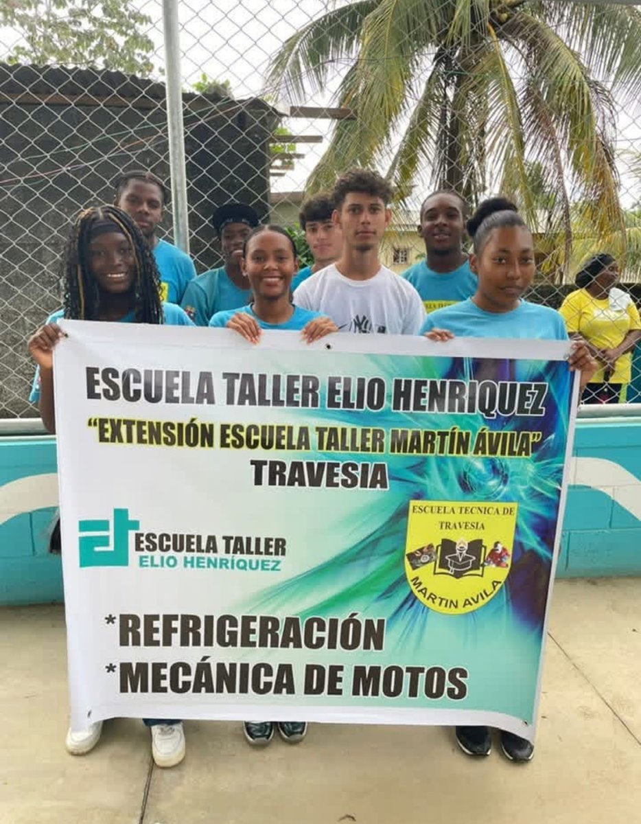 El esfuerzo de toda una comunidad unida dando sus frutos,nuestros jóvenes se preparan en diferentes especialidades técnicas, lo que ayer fue un sueño hoy es una realidad,solo juntos somos más fuertes, necesitamos construir más escuelas técnicas ♥️♥️♥️🙏🙏🙏