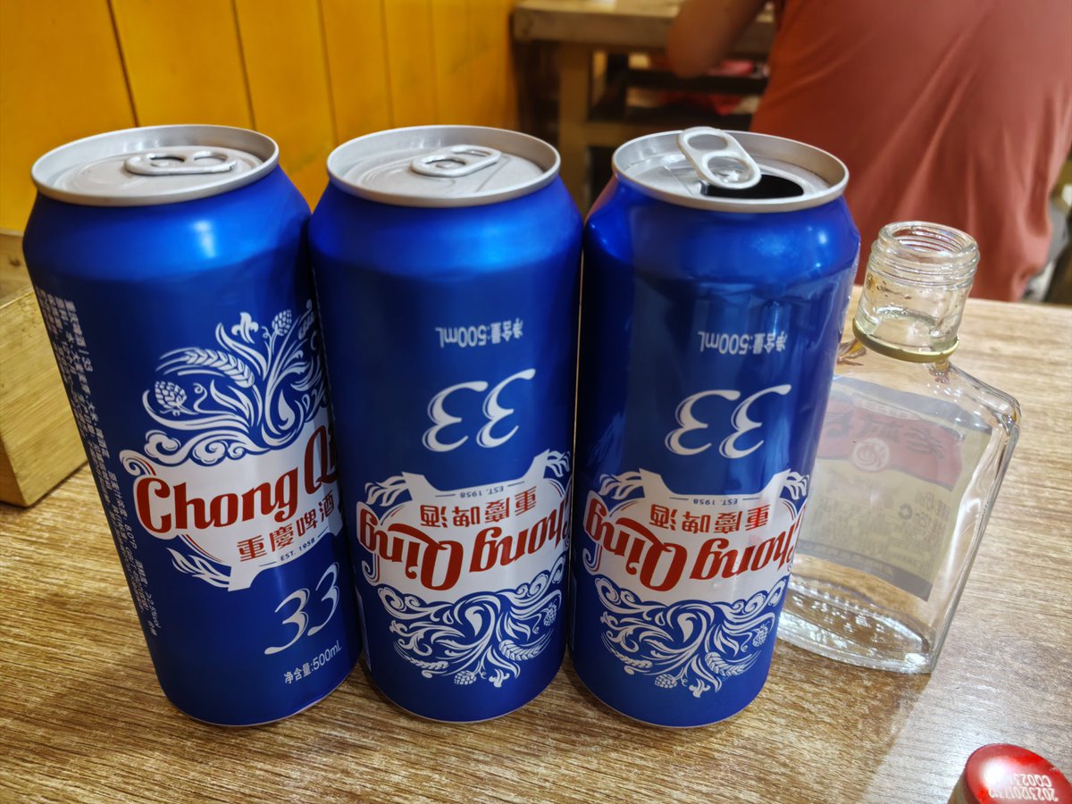 hefeisao's tweet photo. 清醒的状态下看到了奴被调教，感觉其实做奴也是蛮悲哀的，只有把彻底把自己尊严降到没有，才能感受到快感，而主转身又可继续下一个…… https://t.co/jTiCzeA7Jk
