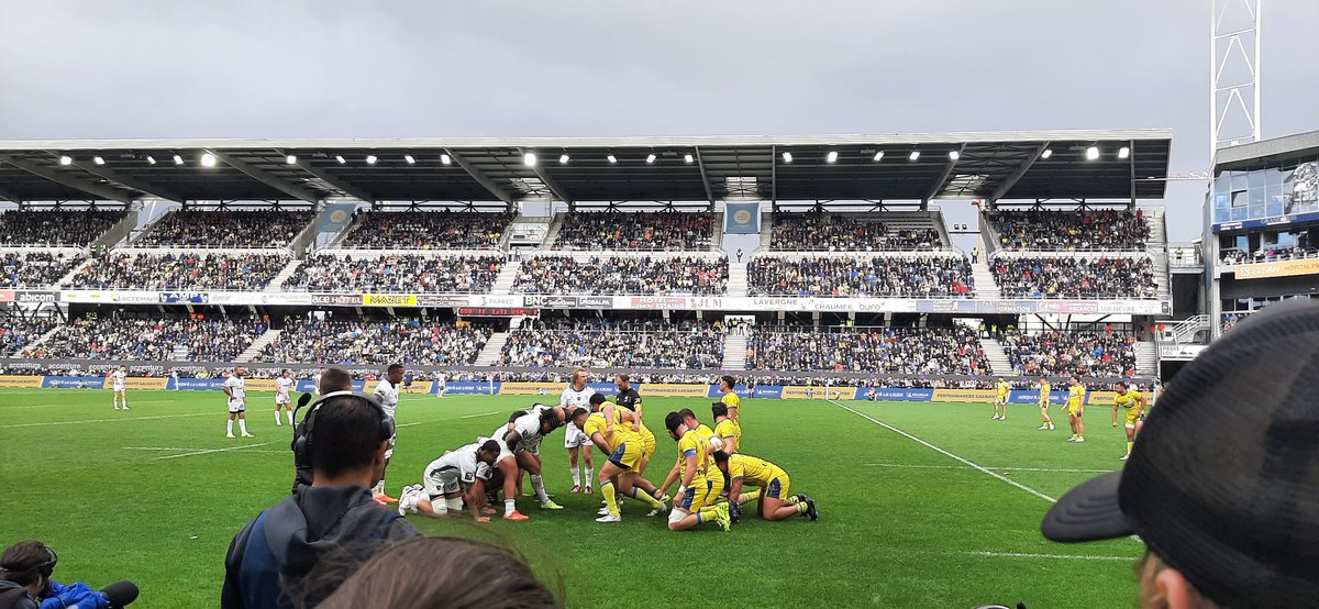 Le plaisir des journées d'études et autres colloques, en plus des discussions stimulantes, c'est ce dont on peut profiter à côté.

Après une belle JE sur les voyages et transformations, aujourd'hui fut une bonne journée clermontoise [84-31 🏉 "transformations",  en effet]