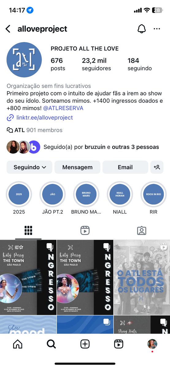 MoniqueMahonesz's tweet photo. @alloveproject #MeLevaATL porque já sei cada música de cor, canto todas no chuveiro e seria lindo trocar esse palco imaginário por um show de verdade hoje! 💛✨ https://t.co/ANl3F0tPuu