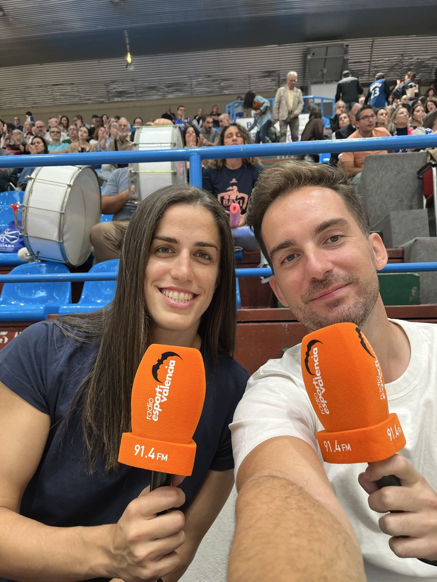 Arranca la retransmisión del <a href="/UniFerrol/">Baxi Ferrol</a> 🆚<a href="/valenciabasket/">Valencia Basket Club</a> en la 91.4FM 🏀🍊

🎙️<a href="/abelaguado_/">Abel Aguado</a> 
🗣️<a href="/IreneGari/">Irene Gari</a> 

🎧91.4FM y radioesport914.com

🎧(Integro) mixlr.com/radioesport2