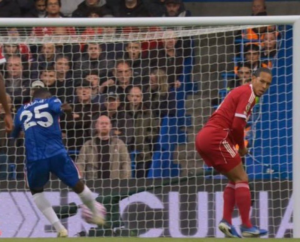 " best defender in the world" 😂