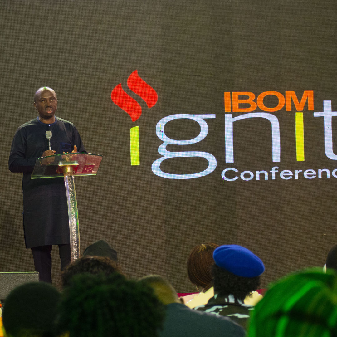 T2mobile_ng's tweet image. “The future is not built on oil. It is built on education, human capital &amp;amp; digital skills.” – Obafemi Banigbe, CEO T2.
Together with Gov. Umo Eno, we’re igniting Akwa Ibom’s digital transformation. #IbomIgnite2025 #DigitalAkwaIbom #T2mobile
