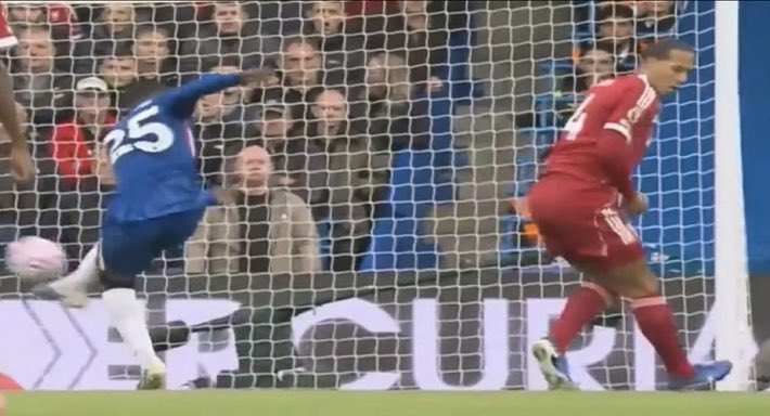 Football Hub tweet media