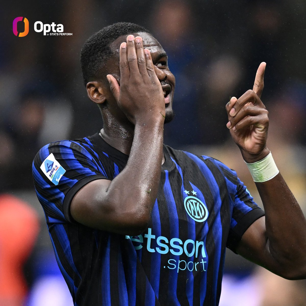 4 - Ange-Yoan Bonny has scored one goal and provided three assists; in the last 20 #SerieA  seasons, among Inter players making their first start for the Nerazzurri in the competition, only Daniel Osvaldo had a hand in four goals, in 2014. Impact.

#InterCremonese