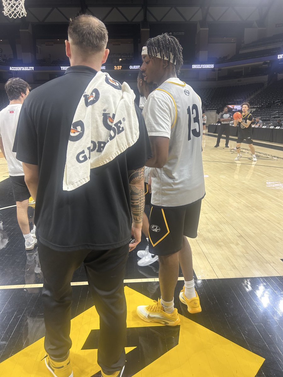 At <a href="/MizzouHoops/">Mizzou Hoops</a> Pro Day today as the #Tigers look forward to their season opener which is just under a month away! Great showcase for the players with NBA scouts in the building and a chance for Dennis Gates to address his monster recent recruiting news! #Mizzou <a href="/KOMUsports/">KOMU 8 Sports</a>