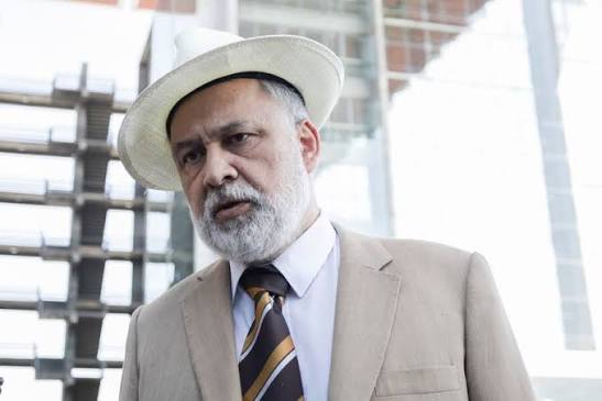 Un abogado tiene la libertad de elegir a quién defiende. Aldo Duque eligió defender a narcotraficantes porque está a favor de que criminales caminen libremente por las calles. No votes por un abogado que defienda a delincuentes. Piensa en tu seguridad y la de tu familia.