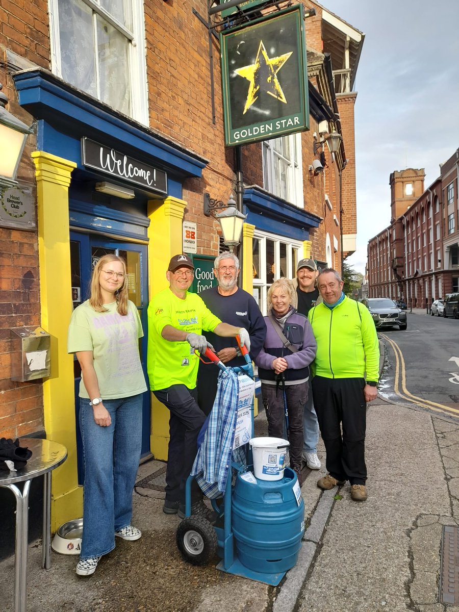 moongazerale's tweet photo. #beerpush day 4 stormy wind, hips aching but fab support again from pubs and people...and lovely company of friends along the way.. #beerpush #TesticularCancer #checkforfred https://t.co/vfxeN9LcZO https://t.co/QWa9MsonYc