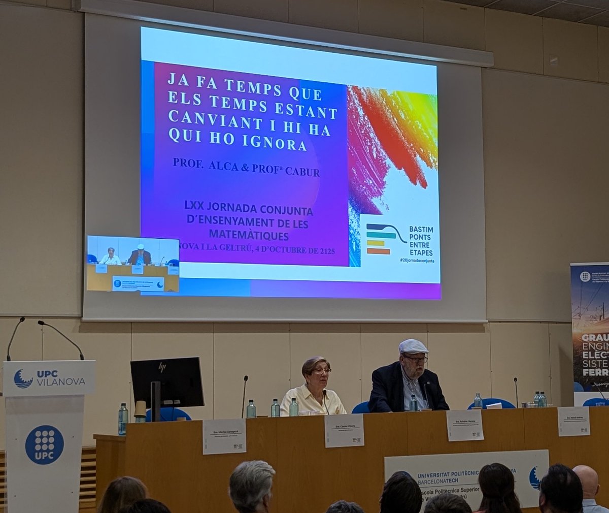 CarlesGranell4's tweet image. XX Jornada Conjunta organitzada per @Feemcat @SBMXEIX @SEMCV @soccatmat a Vilanova i la Geltrú sobre la transició entre etapes educatives

El teixit associatiu de mestres i professors de matemàtiques, compartint experiències, idees i passió per aprendre ❤️