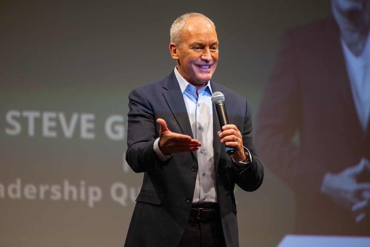 SteveGutzler's tweet image. My 5 Leadership Etiquettes:
1) Stand when someone enters the room.
2) Say “My Pleasure” instead of “No Problem”
3) Listen first before I speak.
4) I keep my phone off the table..out of sight.
5) Great eye contact and fully present. 
#Leadership #Etiquette  #successhabits