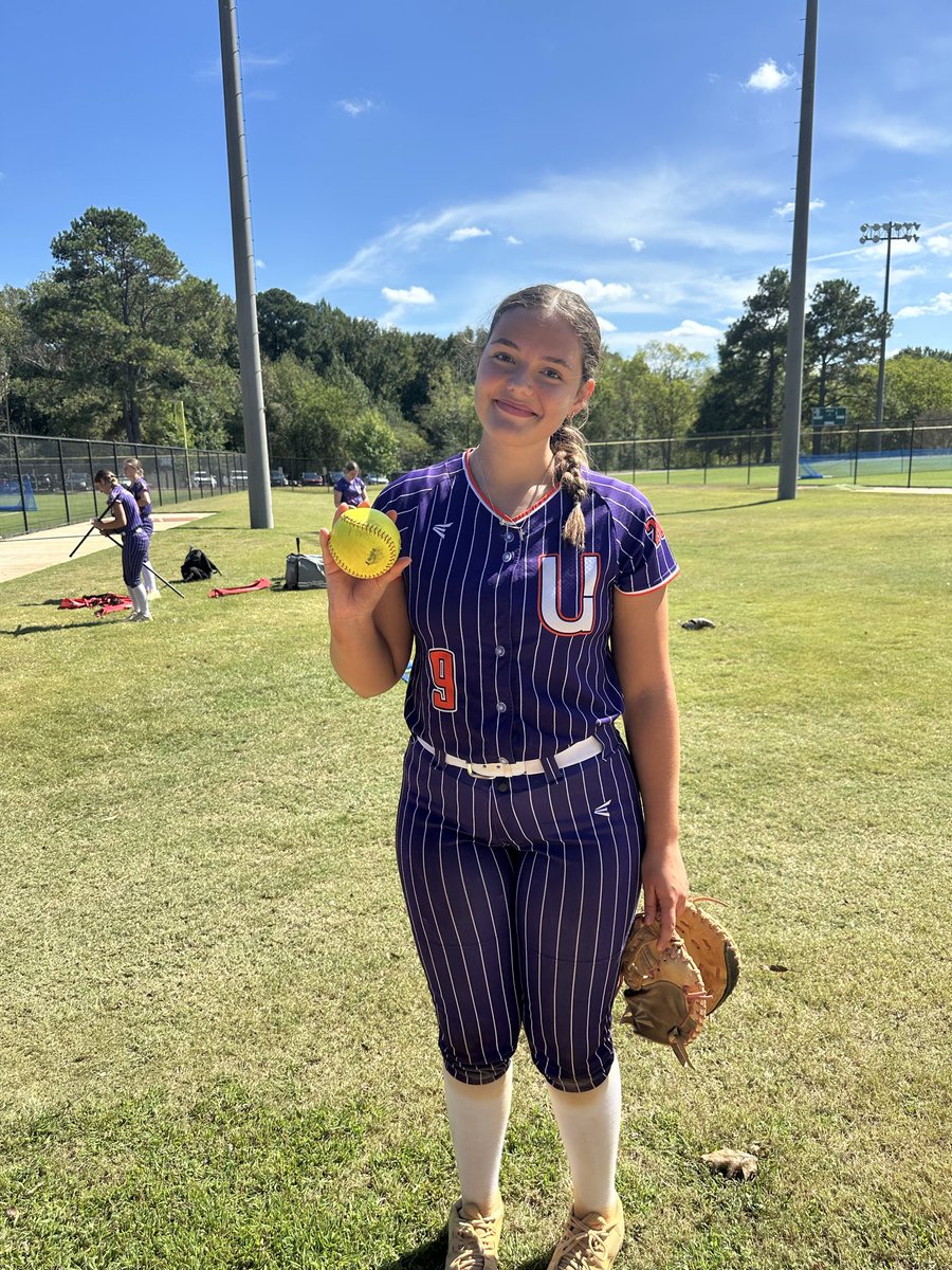 UnitySizemore's tweet image. P went yard in Game 2!! 💣🥎 That ball’s still flyinggg 🚀💥 Let’s gooo!! @pmccoole2026 @VAUnitySB @TierOneFP