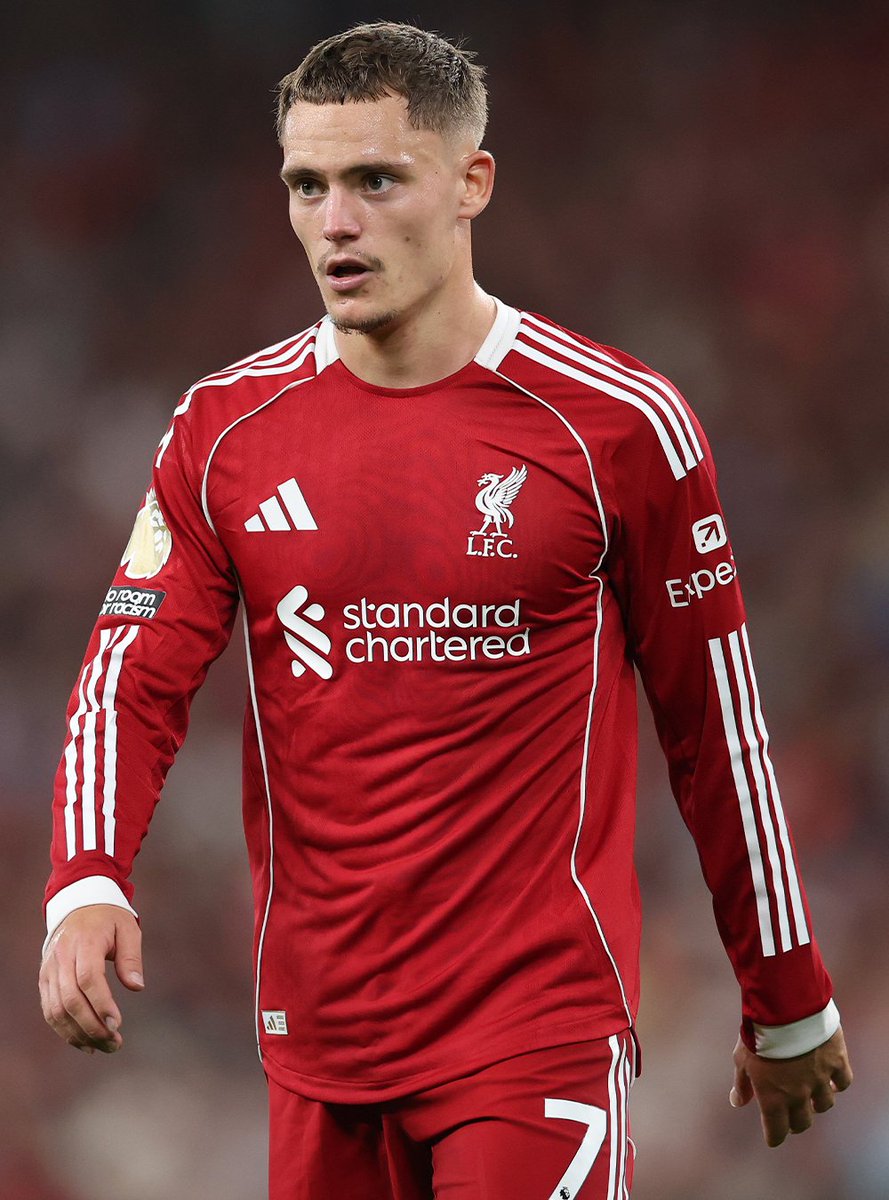 OfficialFPL's tweet image. Florian Wirtz is on for the second half 🔛

#FPL #CHELIV