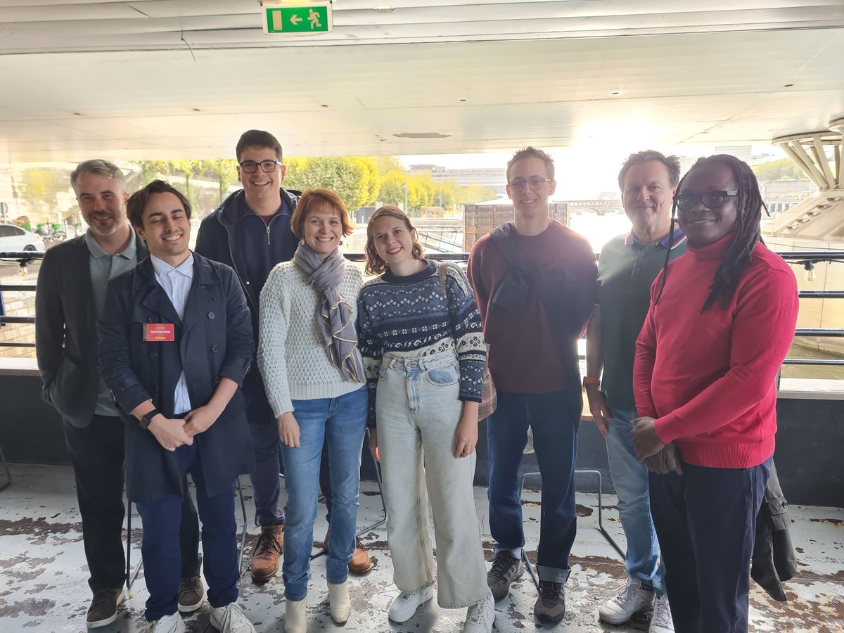 Quelle spectaculaire entrée en campagne pour <a href="/egregoire/">Emmanuel Grégoire</a> 🔥 Nous étions 600 pour construire ensemble un Paris toujours plus vert et solidaire 🙌 #Gregoire2026 #parlonsparis