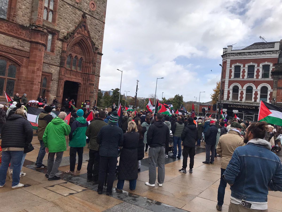 Well attended Palestinian protest Derry today against the genocidal war in #Gaza  In spite of horrendous weather.