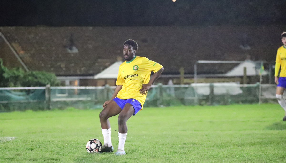 EKW 🙇🏾♂️ tweet media