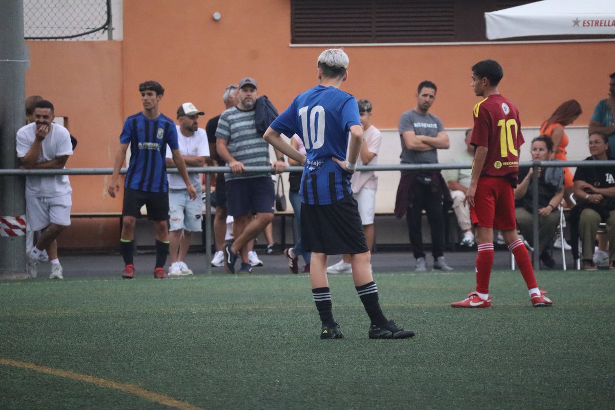 🔵⚫ CADETE PROVINCIAL ⚫🔵

▶️ Comienza el partido en el Antonio Yeoward 

UD Longuera-Toscal 🆚️  UD Matanza Culegas B

#SaleElSol #udlt #UDLTMAT