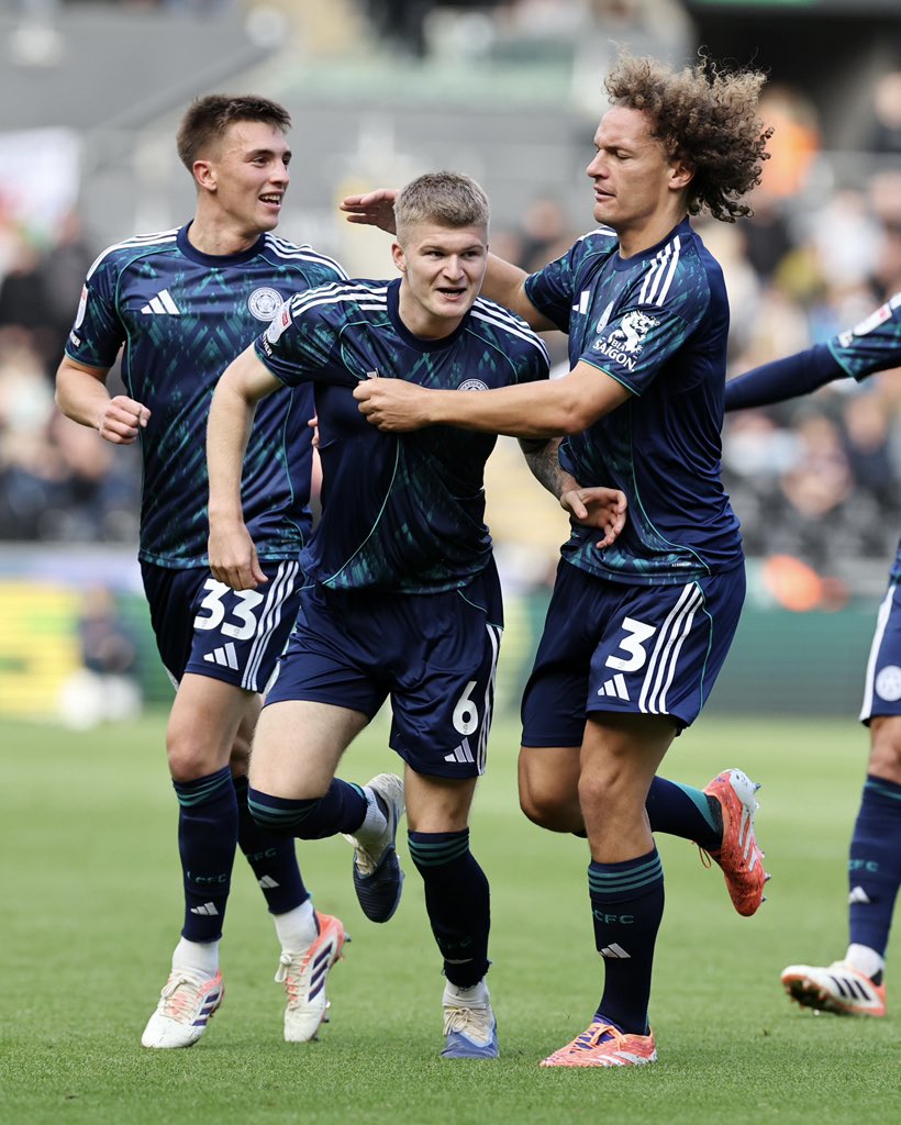 2 in 2 &amp; an important W on the road ahead of the international break. Thank you to everyone that travelled. 🦊