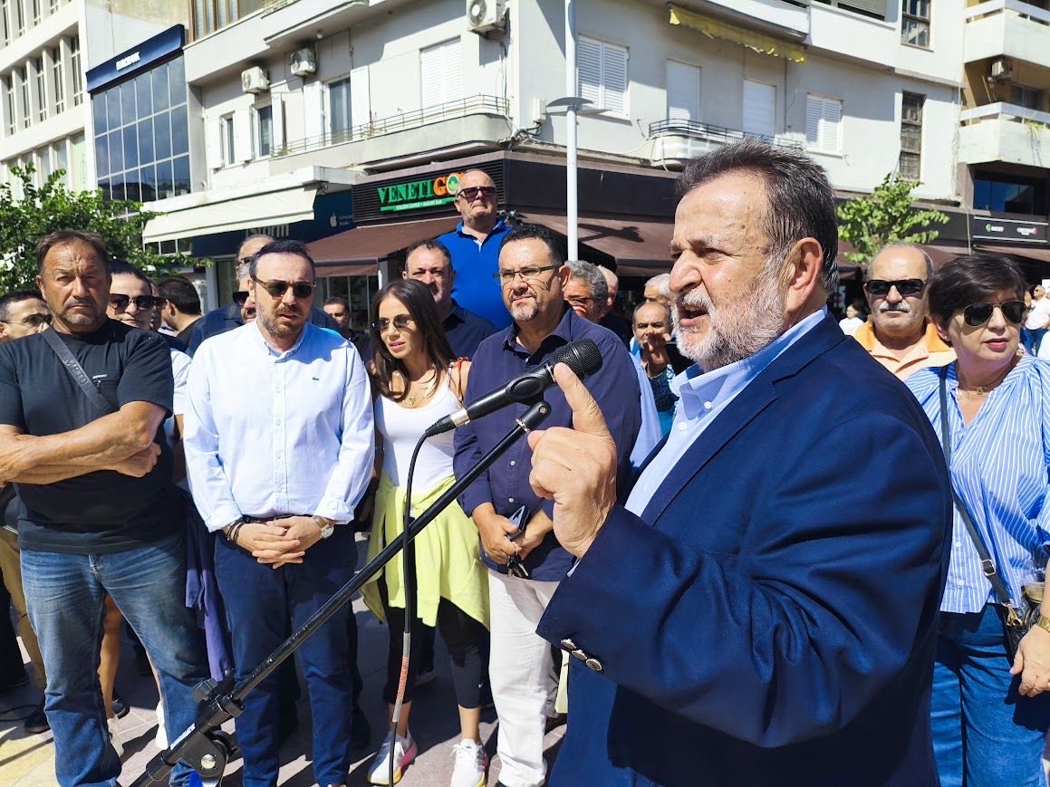 Αδιάλλακτος ο Υφ. Υποδομών κ. Ταχιάος, αρνήθηκε την ορθολογική πρόταση μας&amp; επιμένει στην καταστροφή του Μνημείου της Παπούρας-το κρίμα στο λαιμό του.
Ο Δήμος Μινώα Πεδιάδας συνεχίζει τον αγώνα μαζί με την κοινωνία στο πεδίο και τα δικαστήρια για να σωθεί το μνημείο της Παπούρας!