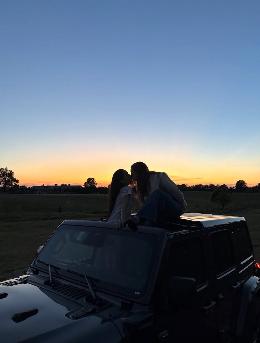 pochevibes tweet picture