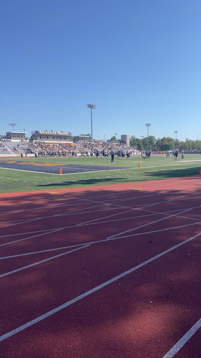 Thank you to <a href="/TrinCollFB/">Trinity College Football</a> for having me up for a gameday visit in a great win against Tufts! Excited to continue the recruiting process with the program. <a href="/_coachdwilliams/">Denver Williams</a> <a href="/CoachCrayton_/">Ricky Crayton</a> <a href="/coachmelnitsky/">Mark Melnitsky</a> <a href="/SMH_SpartansFB/">St. Mary’s Spartans Football</a> <a href="/stmarysspartans/">St. Mary's Spartans</a> <a href="/DylanDriscoll10/">Dylan Driscoll</a>