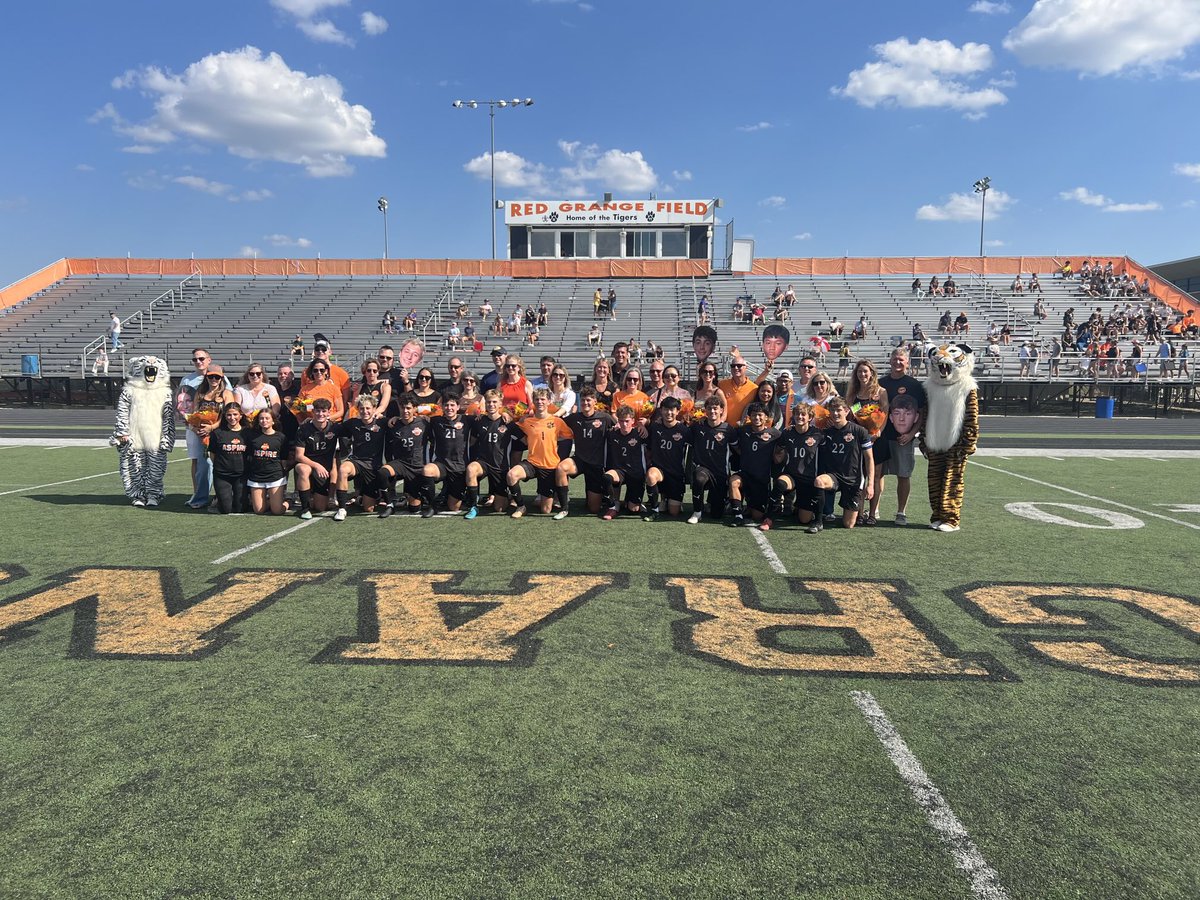 WWSathletics's tweet image. Congrats to our Senior Soccer Players and Their Parents. Thanks for all you have done for the program.