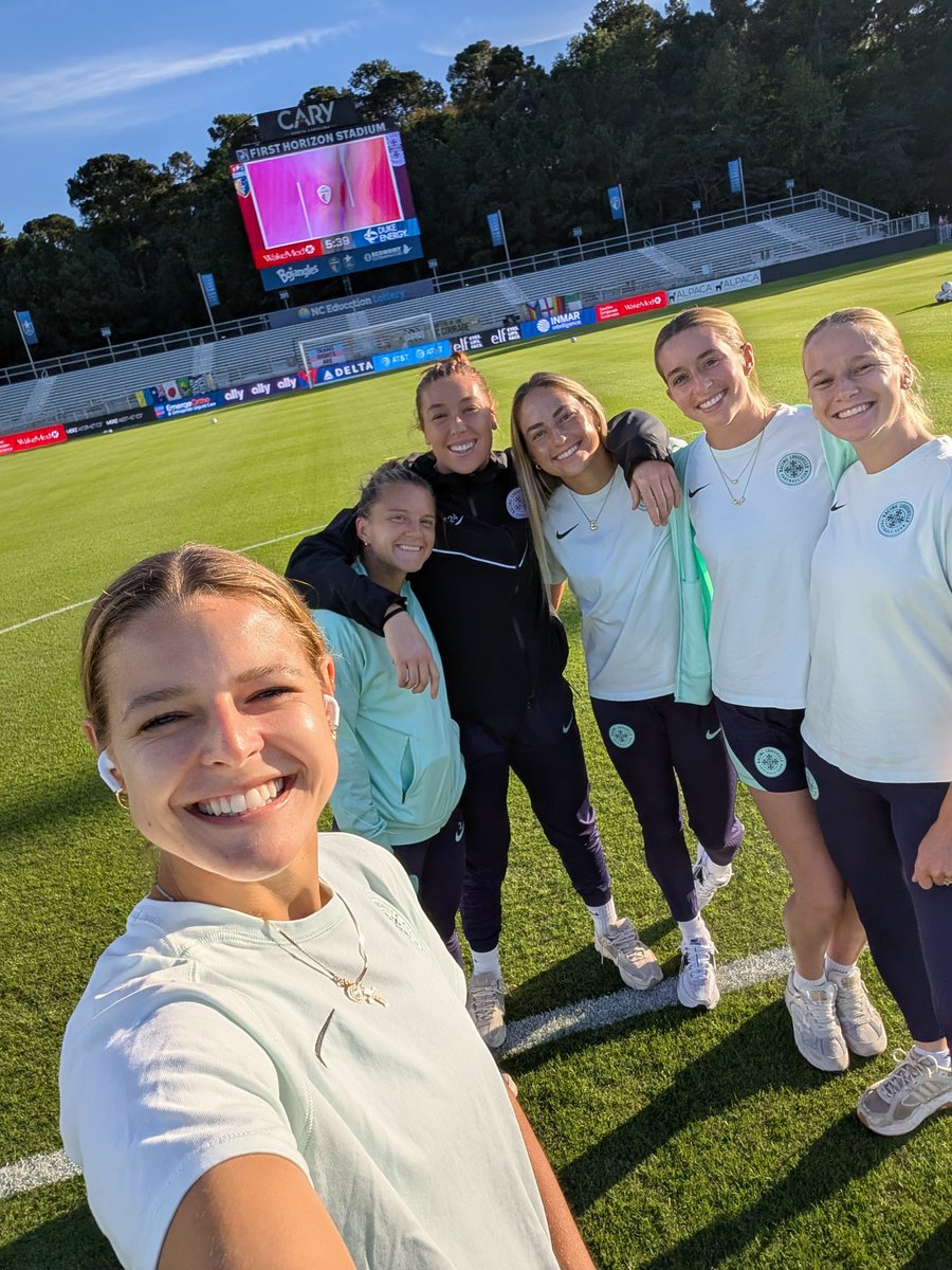 Racing our way to pregame selfies 🤳