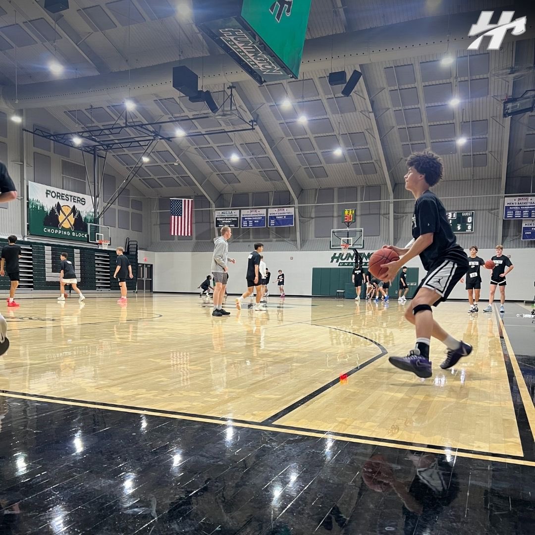 HuntingtonHoops's tweet photo. Great day of Forester Elite Camp in the books! 🏀🌲🪓

Shoutout to all the prospects who attended to work on their games! The future is bright 👀 https://t.co/2fDKaRDrQU