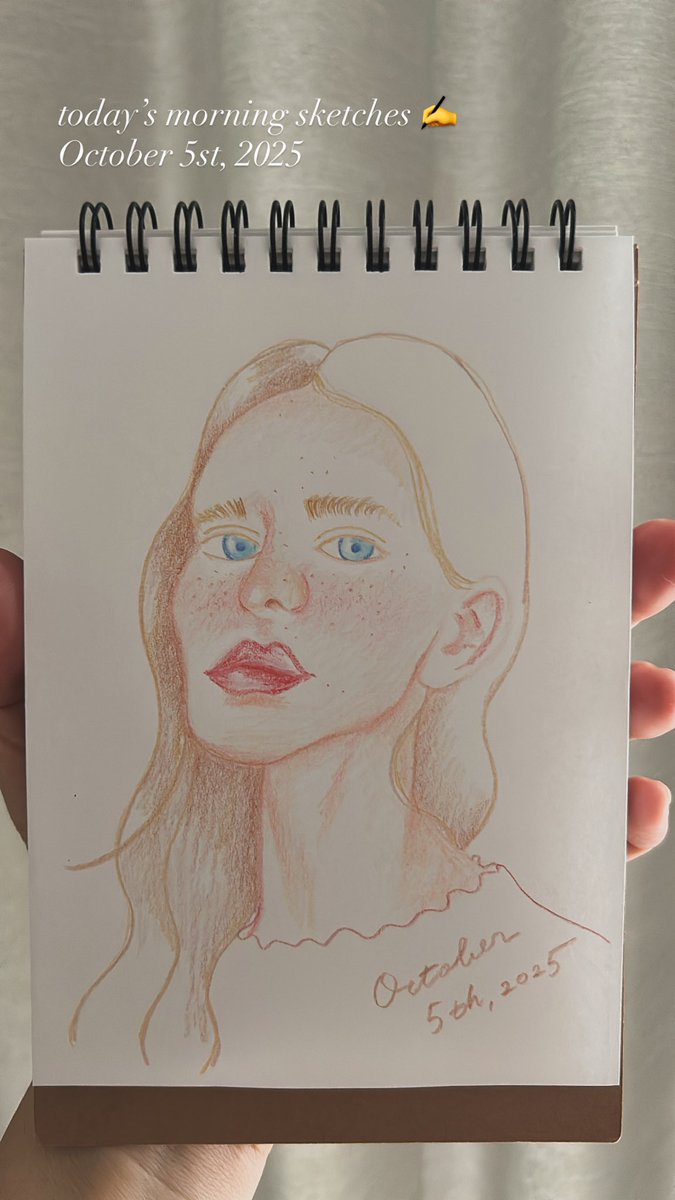 majico___'s tweet photo. today’s morning sketches ✍️
October 5st, 2025
#majico #doodle #drawing #illust #illustration #sketch #routine #スケッチ #イラスト #デッサン #ルーティン #顔 #似顔絵 #ポートレート https://t.co/bXaSBRLA7b