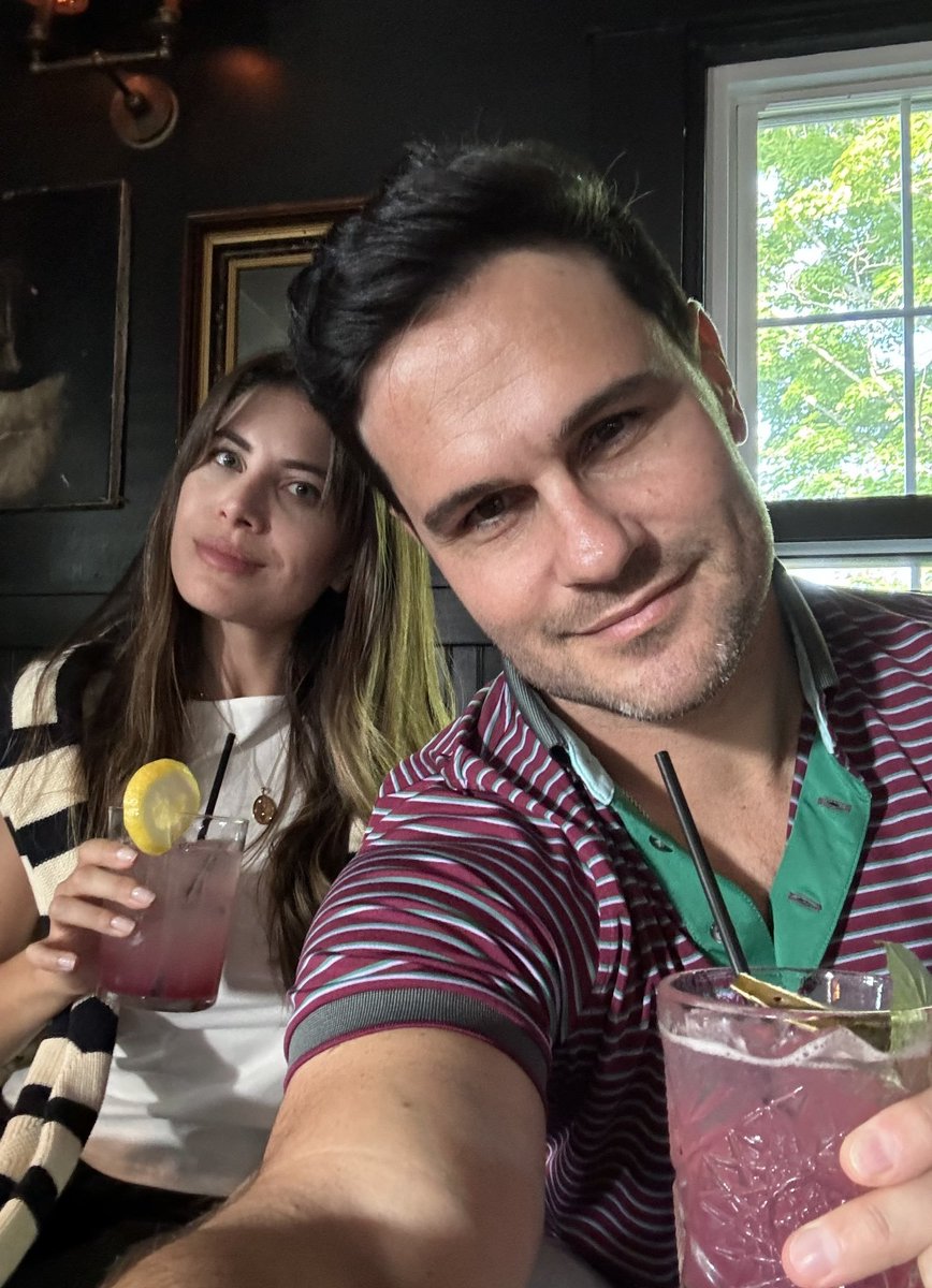 Flavius_Kac's tweet photo. New England’s new it couple https://t.co/IVhkZyRf4y