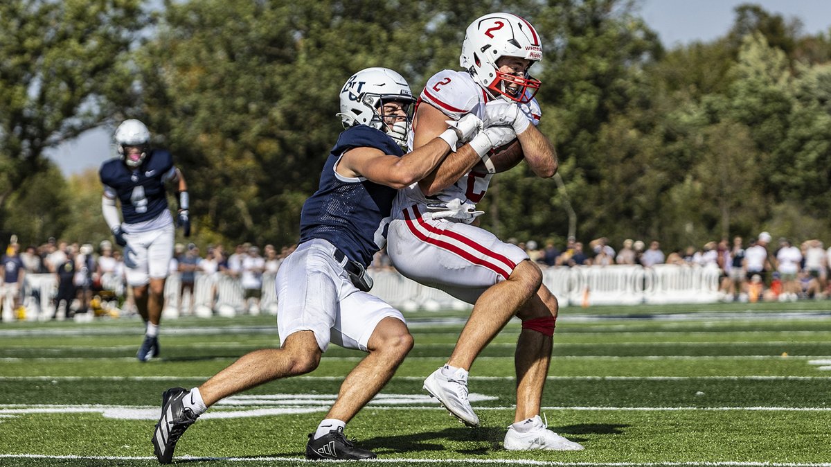 No. 4 <a href="/SJUFootball/">Johnnie Football</a> was stopped on fourth down twice deep in Royals' territory &amp; also missed a fourth-quarter field goal today in a 17-10 loss at No. 11 Bethel.

RECAP: gojohnnies.com/news/2025/10/4…

#GoJohnnies | #d3fb