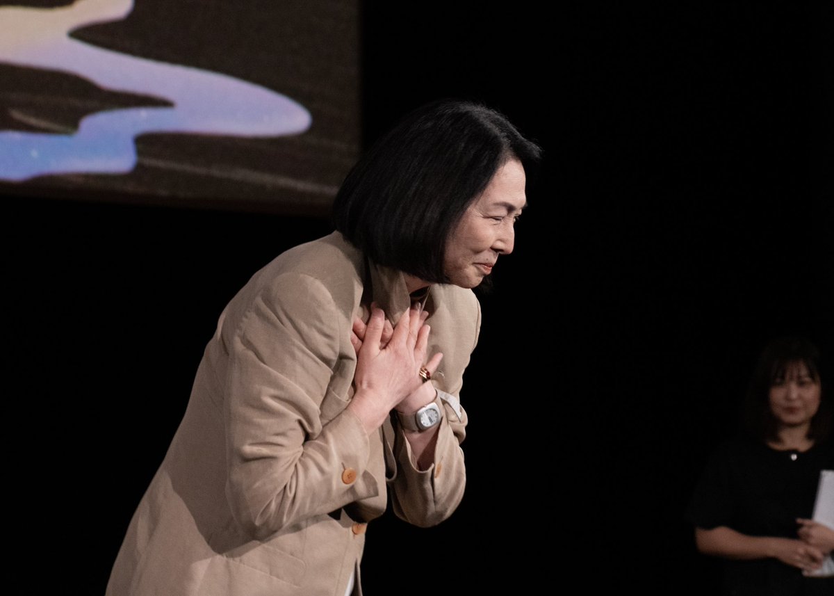 am_cinematheque's tweet photo. Filmmaker Sean Baker with actor Meiko Kaji last night at @beyondfest 🤍👑🙏

Baker revealed that he had Mikey Madison study Kaji’s performance in FEMALE PRISONER #701: SCORPION (“She gives great stink eye”) before filming ANORA, which we premiered last year during Beyond Fest! https://t.co/4XMvsxIlND