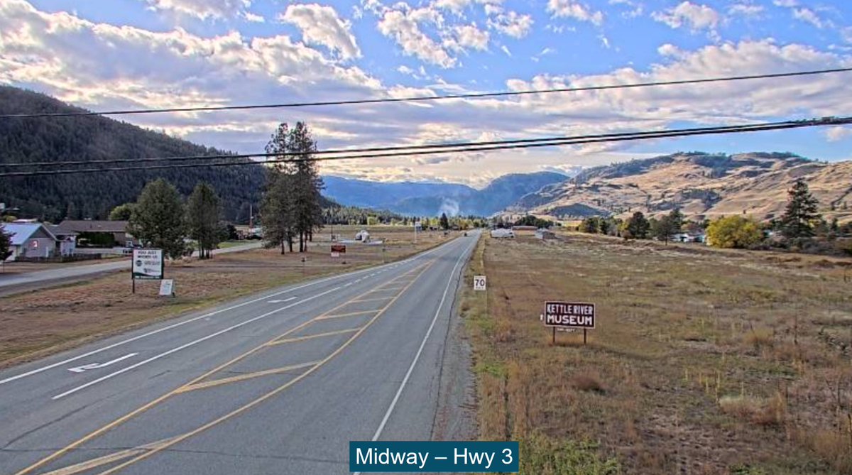 DriveBC's tweet photo. π£οΈ A Look Around BC.
#MidwayBC #BCHwy3
Current conditions as of 3:57pm Saturday 4 October 2025: partly sunny and 16 degrees.
Sunday's forecast: mostly sunny with a high of 17 degrees.
https://t.co/MNovn5LekK https://t.co/OIRCaqWz0f