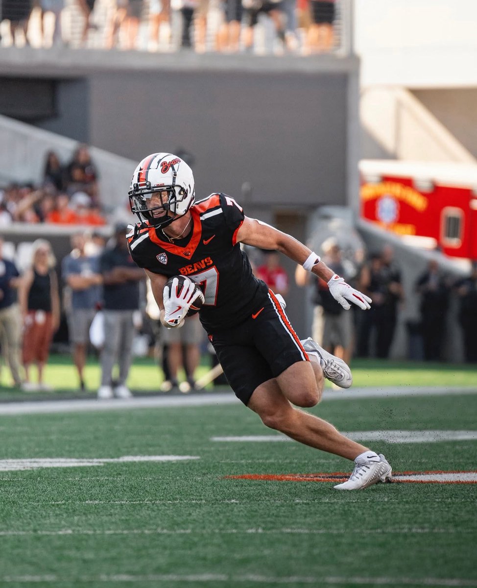 trillymoneyline's tweet photo. Week 6 Recap 🌊

CLEAN SWEEP TO START THE MONTH 🧹

Michael Jackson III O 50.5 Rec Yds ✅
Danny O'Neil U 175.5 Pass Yds ✅
Trent Walker O 5.5 Rec/Danny O'Neil U 49.5 Longest Comp ✅
Trent Walker O 5.5 Rec/Arch Manning O 15.5 Pass Comp ✅
Lucky Sutton O 79.5 Rush Yds ✅
San Diego State -5.5 ✅
San Diego State ML/Penn State Hockey ML ✅

Appreciate everyone that stuck with me. Onto Week 7.